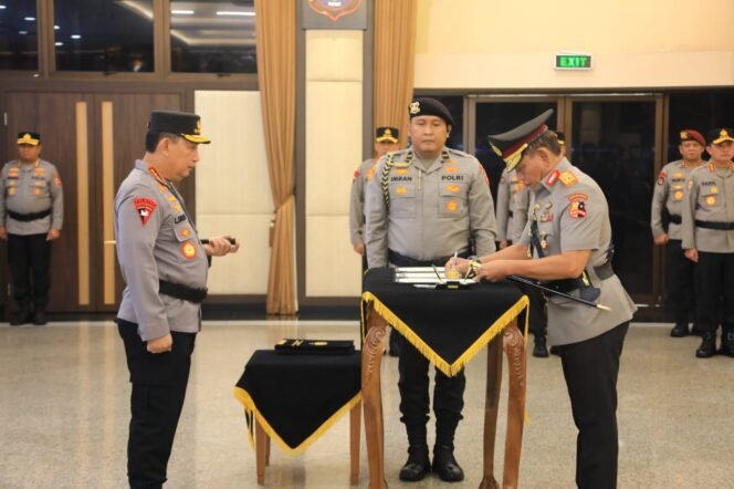 
					Kapolri Lantik Pejabat Utama Baru: Dorong Profesionalisme dan Peningkatan Pelayanan