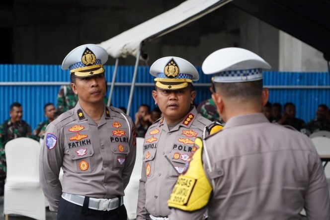 
					LAGI, POLDA RIAU SUKSES AMANKAN KAMPANYE TERBUKA DEBAT PUBLIK PILKADA 2024 CALON GUBERNUR DAN WAKIL GUBERNUR