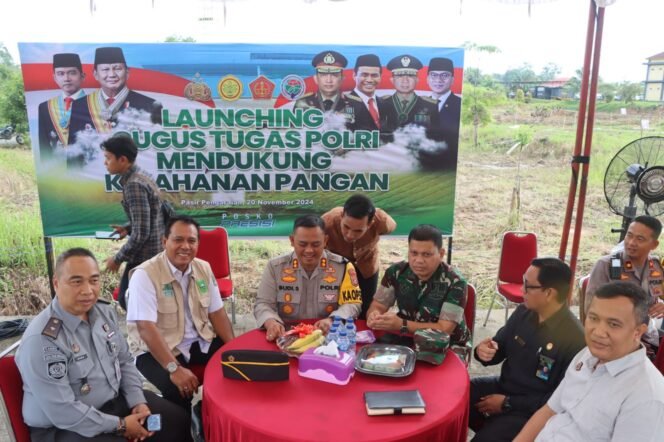 
					Polres Rokan Hulu Ikuti Zoom Kunjungan Kerja Kapolri Dan Panglima TNI Mendukung Program Ketahanan Pangan