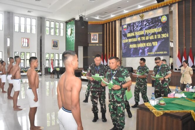 
					DANREM 031/WB PIMPIN SIDANG PARADE CALON BINTARA PK TNI AD GELOMBANG 2 TA 2024