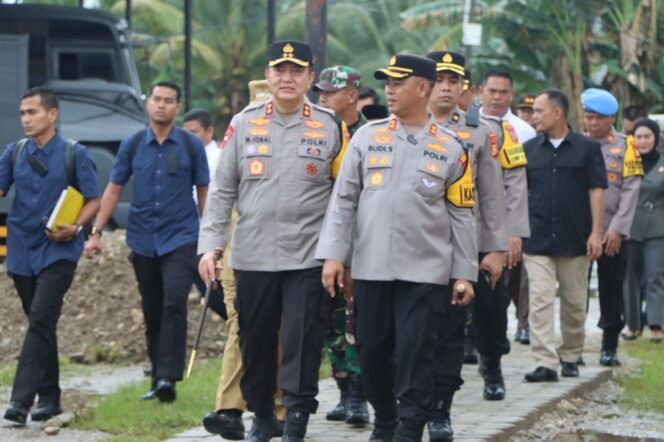 
					OMP-LK24, Kapolda Riau Kunjungi Polres Rokan Hulu Tingkatkan Sinergi Dan Dukung Ketahanan Pangan