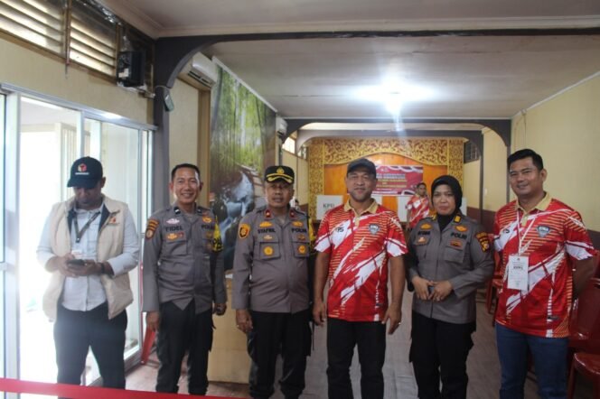 
					Puncak Perayaan Pesta Demokrasi, Warga Binaan dan Jajaran Lapas Pekanbaru Gunakan Hak Pilih Pada Pilkada Serentak 2024