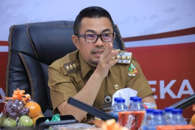 
					Baru Enam Bulan Menjabat, Pj Wali Kota Pekanbaru Risnandar Mahiwa Terjaring OTT KPK