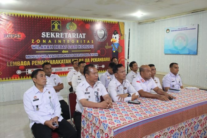 
					Jajaran Lapas Pekanbaru Ikuti Kegiatan Rapat Persiapan Rencana Dialog Presiden Republik Indonesia dengan Narapidana dan Anak