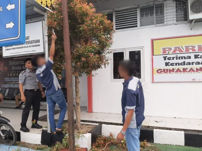 
					Terus Berbenah, Lapas Pekanbaru Lakukan Pemeliharaan Kantor
