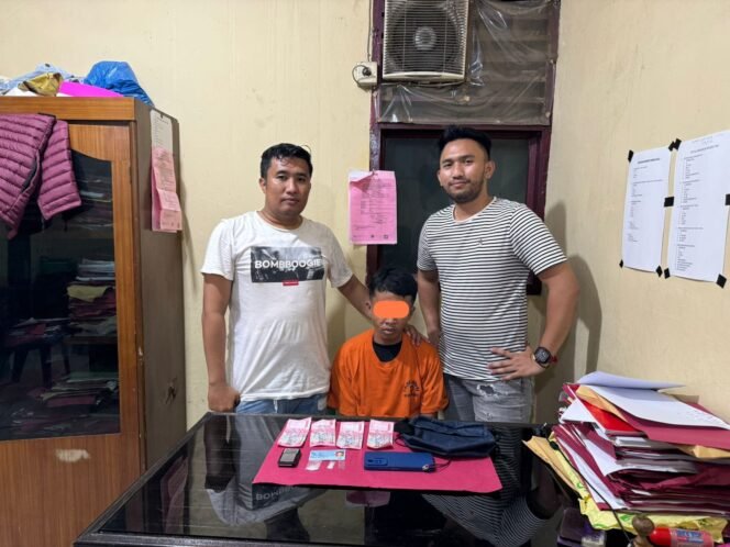 
					Penangkapan Pelaku Penjual Narkotika Jenis Sabu Di Perkebunan Sawit Sei. Teriak