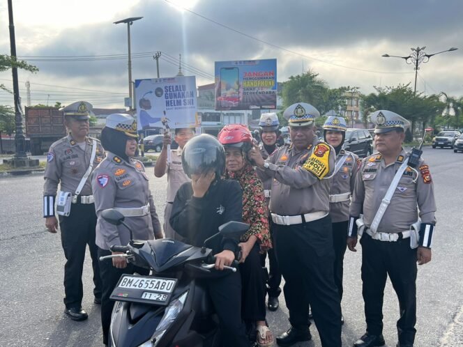 
					Jelang Naturu 2024-2025 Ditlantas Polda Riau Taja Kampanye Keselamatan Berlalu Lintas 
