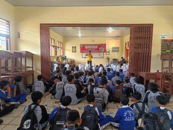 
					Sosialisasi Bahaya Narkoba Dan Kenakalan Remaja Di SMP Negeri 03 Kabun