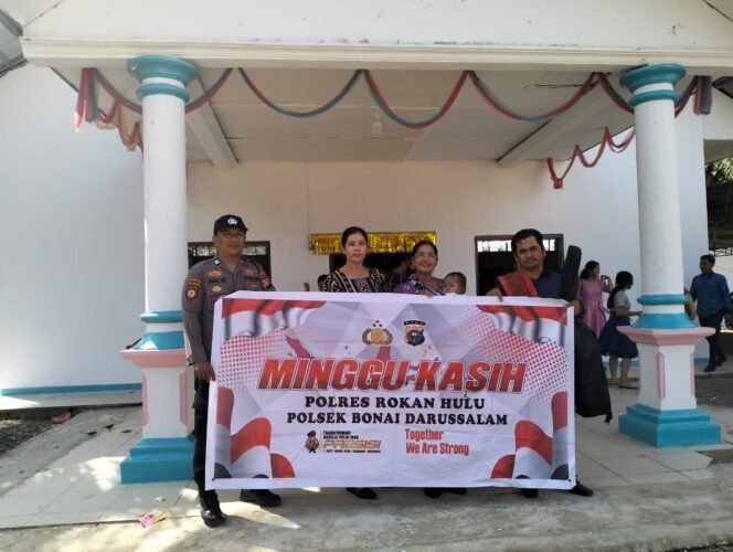 
					Patroli dan Pengamanan di Gereja, Polsek Bonai Darussalam Jamin Keamanan Jemaat