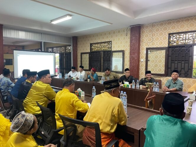 
					Keteguhan Adat Melayu: Rapat Persiapan Togak Tunggul Panji Adat LAMR Rokan Hulu