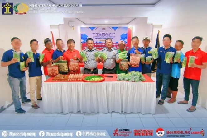 
					Lapas SelatPanjang Lakukan Panen Raya Dan Penyerahan Bantuan Sosial Serentak UPT Pemasyarakatan 