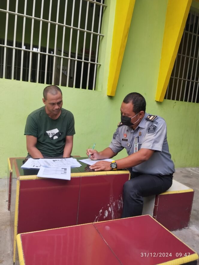 
					Lakukan Skrining Kesehatan Kepada Warga Binaan Baru, Cara Tim Medis Lapas Pekanbaru Deteksi Dini Penyakit Menular.