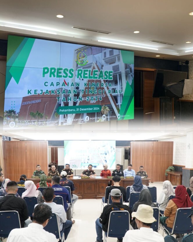 
					Kejati Riau Gelar Press Release Akhir Tahun Dalam Capaian Kinerja di Tahun 2024
