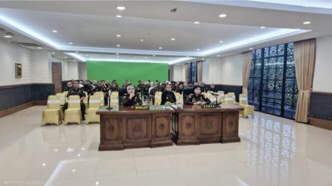 
					Tingkatkan Transparansi, Akuntabilitas, & Efektivitas Penggunaan Anggaran, Jajaran Kejati Riau Ikuti Sosialisasi & Pembekalan JAM Was & BPK RI