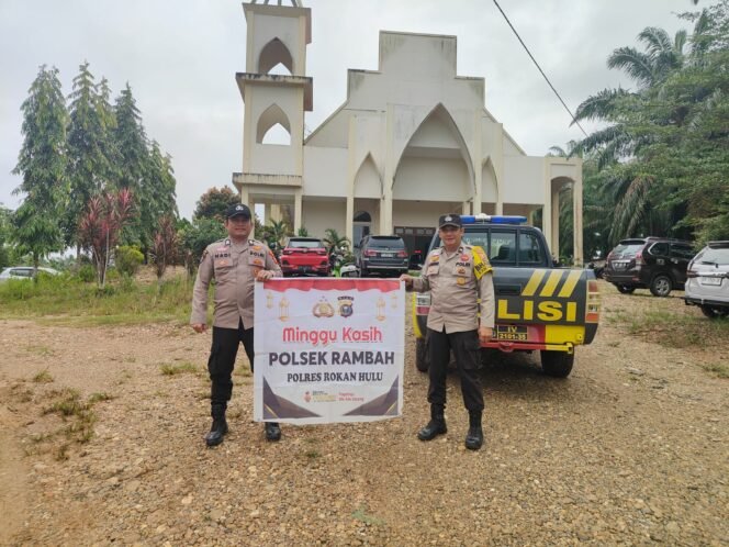 
					Polsek Rambah Jamin Keamanan Ibadah Minggu di Wilayah Hukum Rokan Hulu