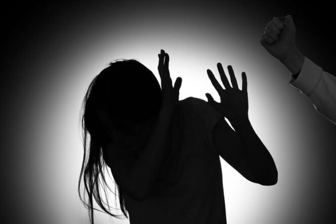 
					Biadab !! Cut Salsa Selebgram Pekanbaru Membabi Buta Menganiaya Anak di Bawah Umur, Korban Babak Belur Hingga Mengalami Mental Down.