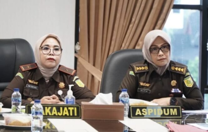 
					Berhasil Didamaikan Jaksa Fasilitator Dan Mendapat Pemaafan Korban, 2 Perkara Kekerasan Disetujui Untuk Dihentikan Penuntutanya.