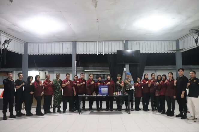 
					Tindak Lanjuti Perintah Kakanwil, Lapas Perempuan Pekanbaru Razia Bersama APH.
