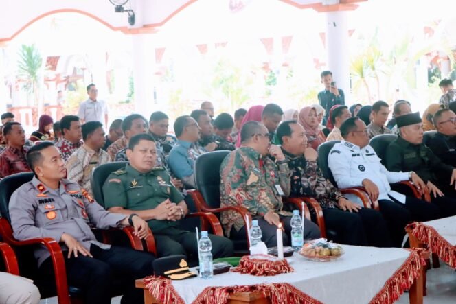 
					Wakapolres Rokan Hulu Hadiri Kunjungan Kerja Pj. Gubernur Riau dan Ketua TP PKK Provinsi Riau Di Kabupaten Rokan Hulu