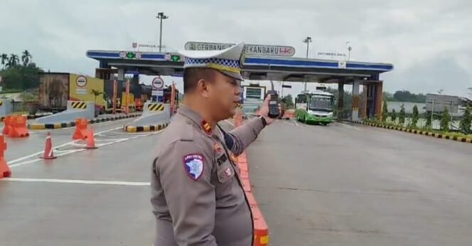 
					Tekan Fatalitas di Jalan Tol Personel Sat PJR Gencar Laksanakan Patroli Samban