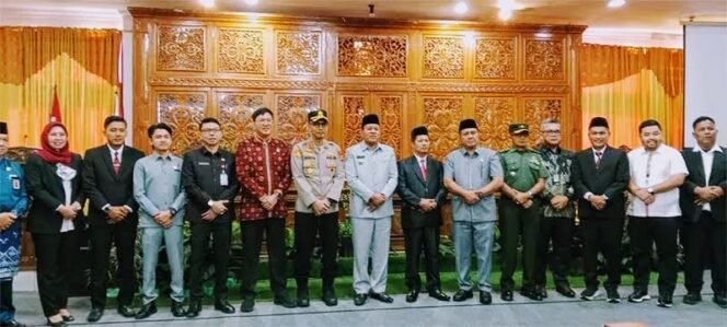 
					Cabup dan Cawabup Kuansing Terpilih Pilkada 2024, DPRD Kuansing Kumandangkan Pada Sidang Paripurna.