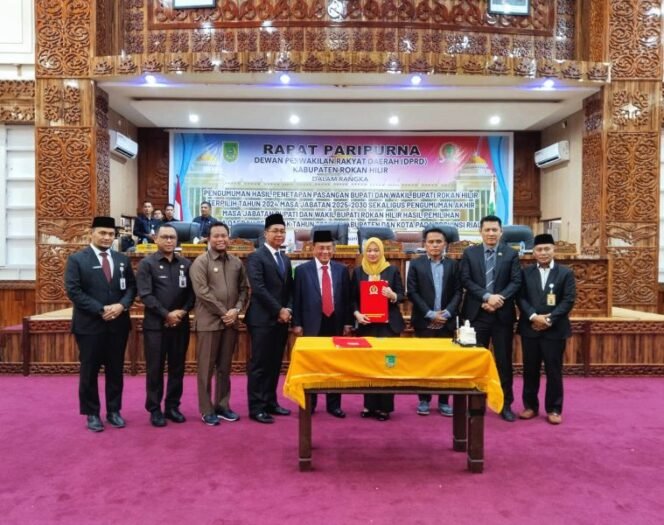 
					Bupati dan Wakil Bupati Rohil Terpilih Resmi, DPRD Rohil Gelar Paripurna Pengumuman Penetapan.