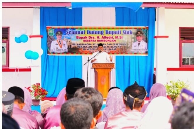 
					Bupati Siak Resmikan Ruang Kelas Baru Dalam Rangka Mendukung Pemerataan Dan Fasilitas Pendidikan di Minas Barat