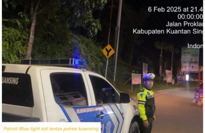 
					Patroli Blue Light Sat Lantas Polres Kuansing di Daerah Rawan Banjir, Longsor, dan Laka C3.