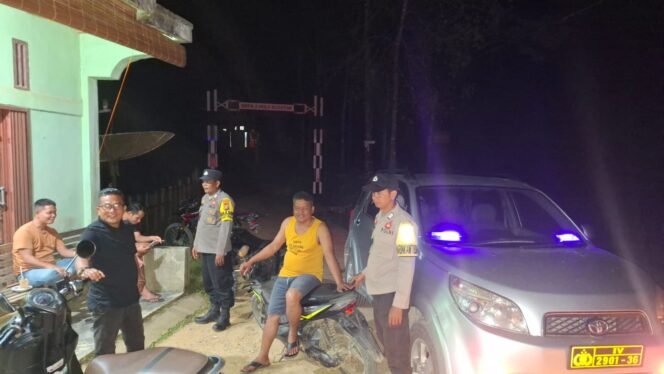 
					Polsek Jajaran Polres Kuansing Gencarkan Patroli Blue Light untuk Keamanan Warga