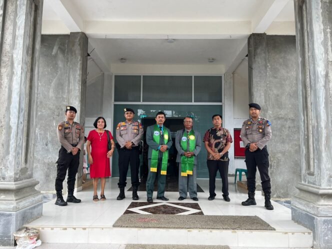 
					Sat Samapta Polres Kuansing Gelar Minggu Kasih, Serap Aspirasi Jemaat Gereja.