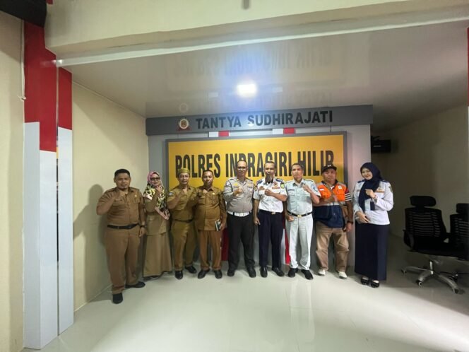 
					Polres Inhil, Dishub, dan Jasa Raharja Berkolaborasi Wujudkan Sekolah Tertib Lalu Lintas.