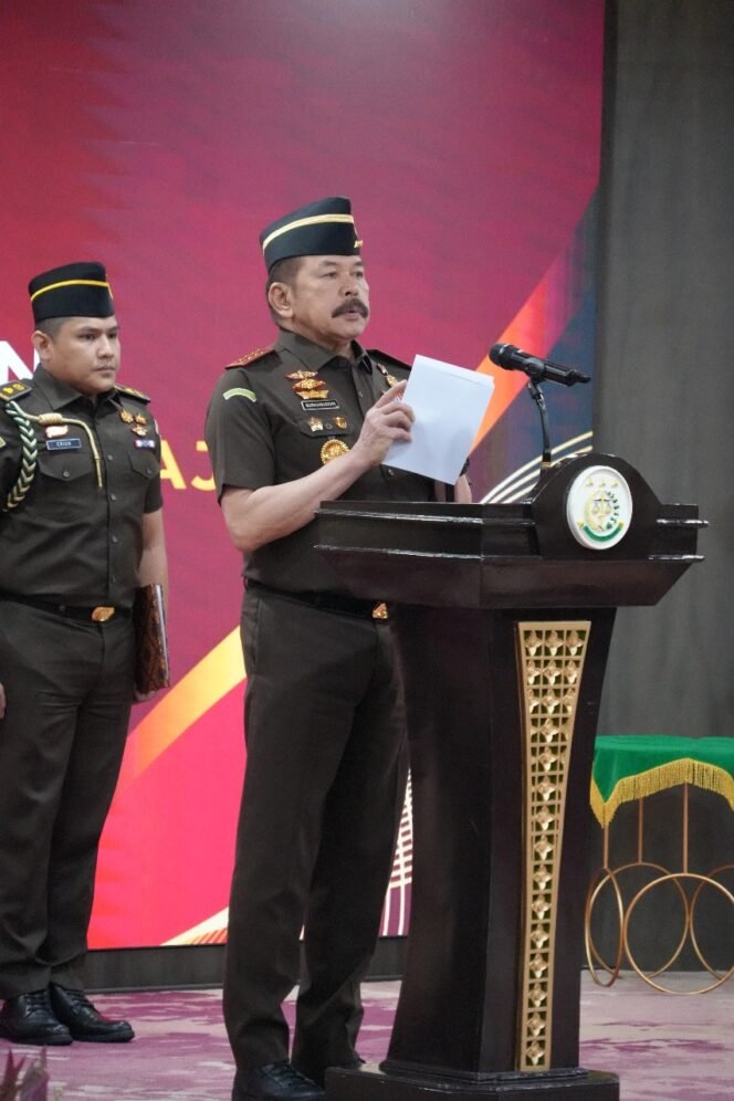 
					Jaksa Agung Kukuhkan Pengurus Pusat PERSAJA 2025-2027, Tekankan Profesionalisme dan Integritas.