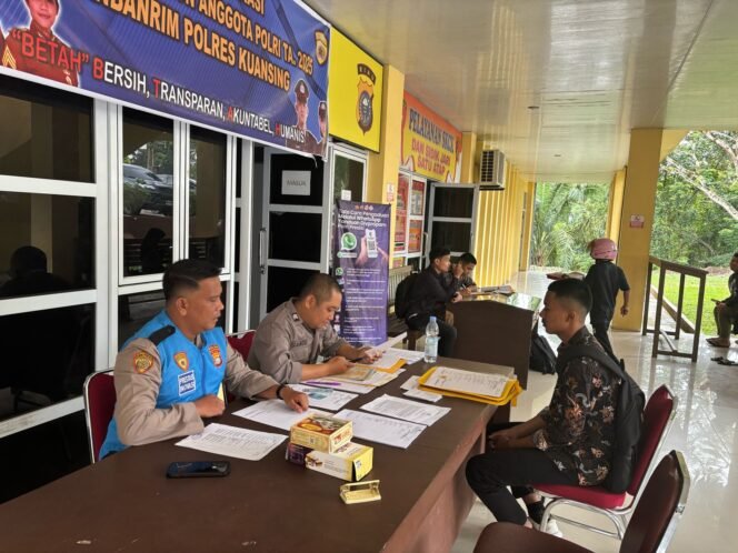 
					Polres Kuansing Verifikasi 181 Pendaftar Seleksi Akpol, Bintara, dan Tamtama 2025.