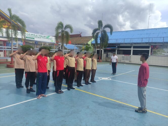 
					Lapas Pekanbaru Gelar Kegiatan Pramuka, Bentuk Disiplin dan Karakter Warga Binaan.