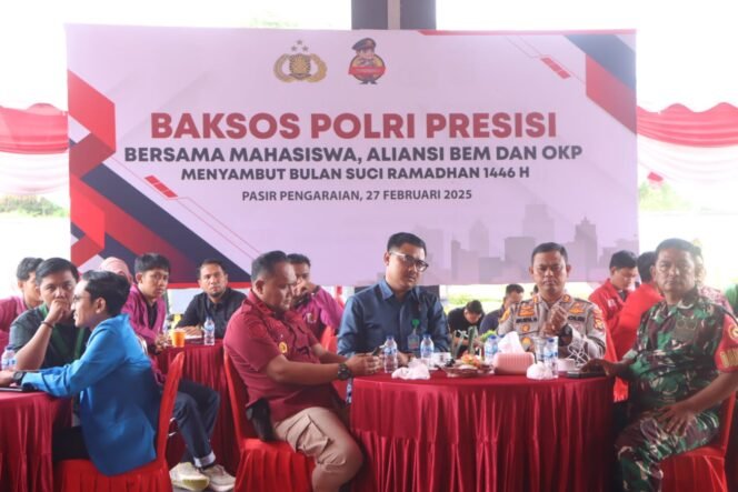 
					Polres Rohul, Mahasiswa, dan OKP Bersatu Tebar Kebaikan Sambut Ramadhan 2025.