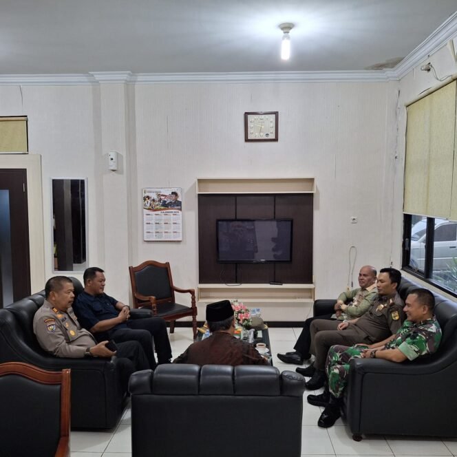 
					Kampanye Keselamatan Sat Lantas Polres Kuansing, Edukasi Pengendara Cegah Kecelakaan.