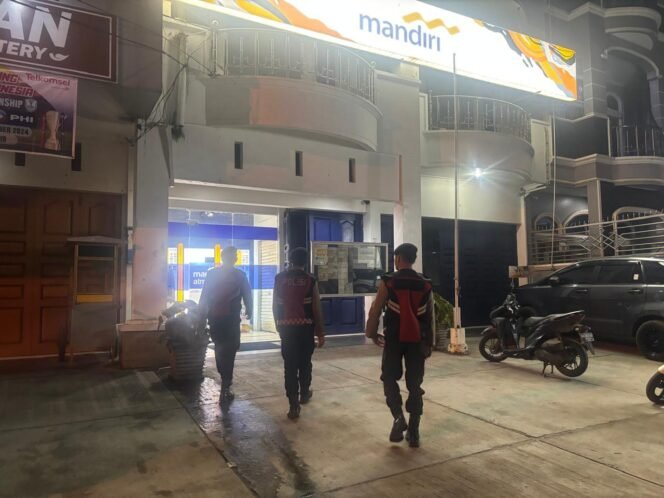 
					Sat Samapta Polres Kuansing Gelar Patroli KRYD untuk Jaga Kamtibmas di Taluk Kuantan