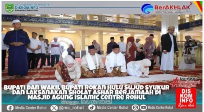 
					Disambut Tradisi Tepung Tawar, Bupati dan Wakil Bupati Rohul Sujud Syukur di Islamic Center Pasir pengaraian.