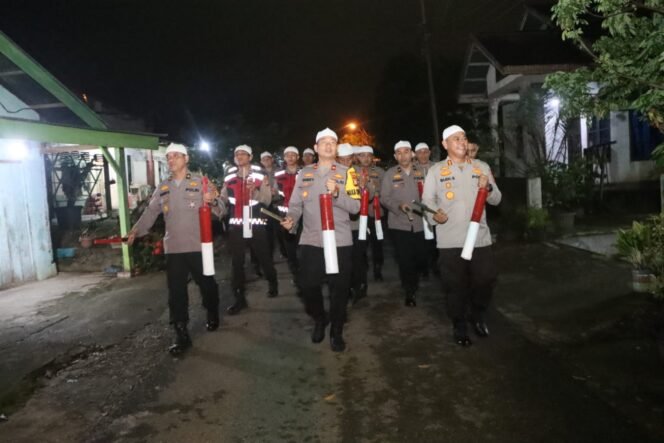 
					NIRA ROHUL: “Patroli Sahur untuk Puasa Lancar, Polres Rokan Hulu Jaga Kamtibmas Selama Ramadhan”