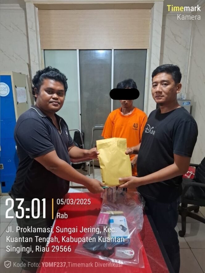
					Polres Kuansing Gencarkan Operasi Tertib Ramadhan, Tersangka Narkoba Dibekuk di Beringin Taluk.