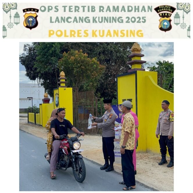 
					Polres Kuansing dan Jajaran Berbagi Takjil, Wujud Kepedulian di Bulan Ramadan.
