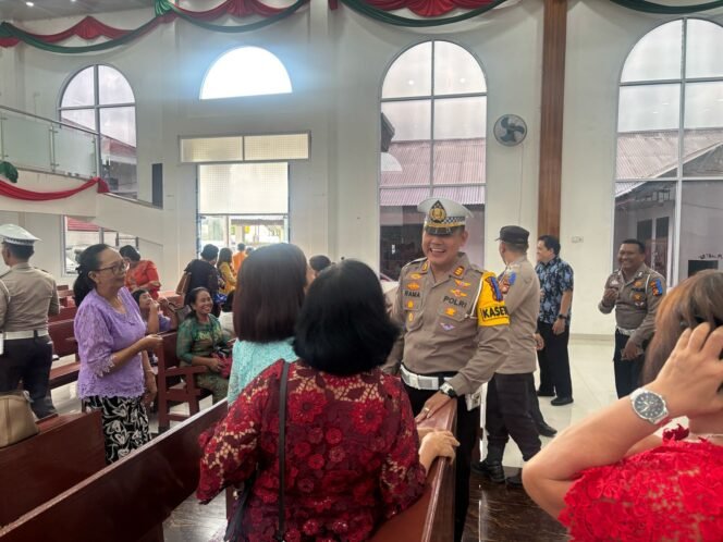 
					Polres Kuansing Gelar Minggu Kasih, Pererat Silaturahmi dengan Jemaat Gereja GPIB Efrata.