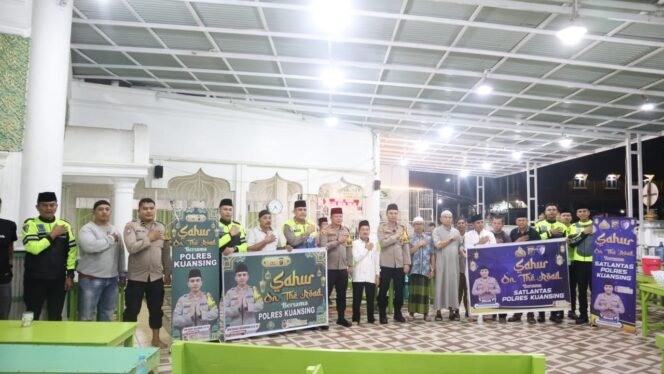 
					Sahur On The Road Polres Kuansing, Sinergi Polri dan Warga di Bulan Suci.