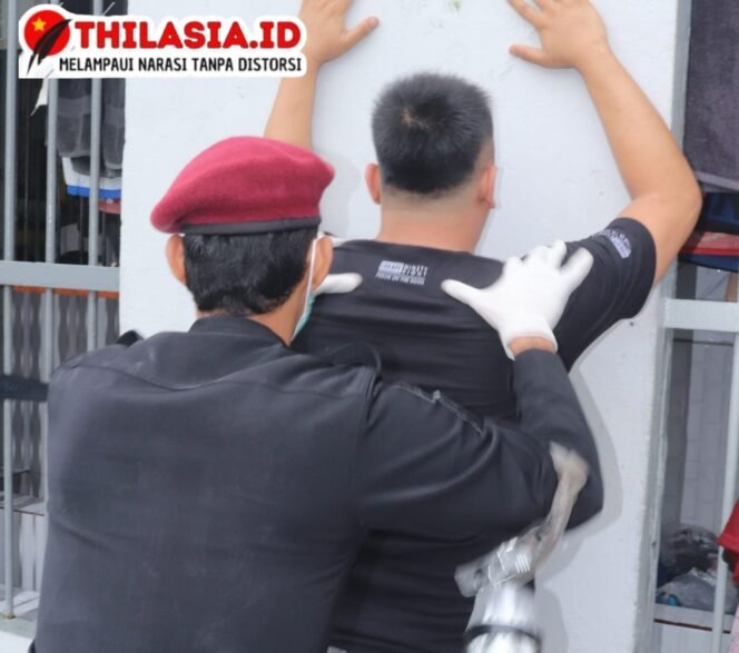 
					Perketat Keamanan, Lapas Pasir Pangaraian Sidak Kamar WBP dan Bongkar Barang Terlarang.
