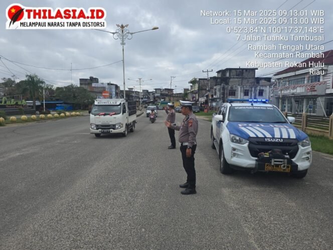 
					Satlantas Polres Rokan Hulu Gelar Patroli Blue Light Pagi, Wujudkan Kamseltibcar Lantas