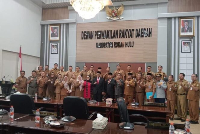 
					DPRD Rohul Tetapkan Anton-Syafaruddin Sebagai Bupati dan Wakil Bupati Terpilih