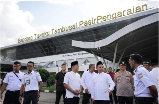 
					Gubernur Riau Abdul Wahid Disambut Hangat di Rohul, Awali Safari Ramadhan dengan Tinjauan Pembangunan.