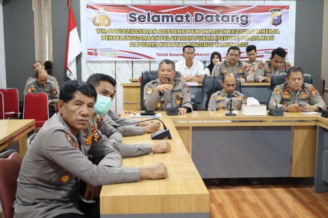 
					Polres Kuansing dan Polda Riau Sosialisasikan Evaluasi Kinerja Pelayanan Publik 2025