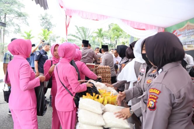 
					Polres Kuansing Hadirkan Bazar Ramadhan 2025, Ringankan Beban Warga dengan Paket Sembako.