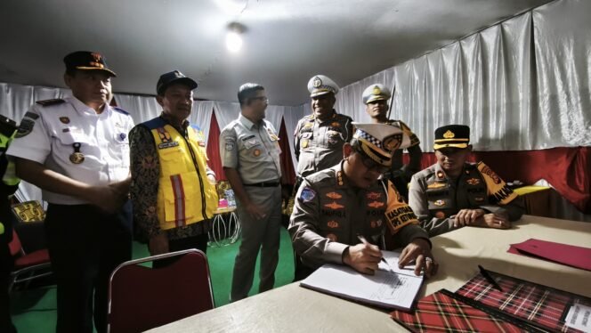 
					Dirlantas Polda Riau Tinjau Pos Terpadu dan Pos Pam: Pastikan Pengamanan Mudik Lebaran Optimal